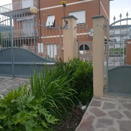 Bed & Breakfast La Damigiana Fioi *
