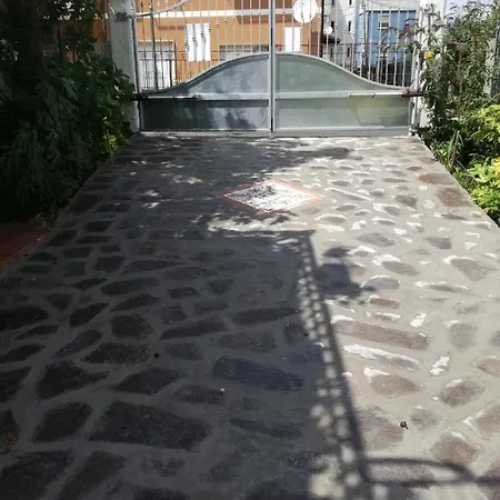 La Damigiana Fioi Bed and breakfast